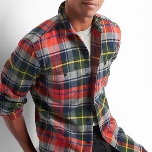 GAP Men’s XL Standard Fit Flannel